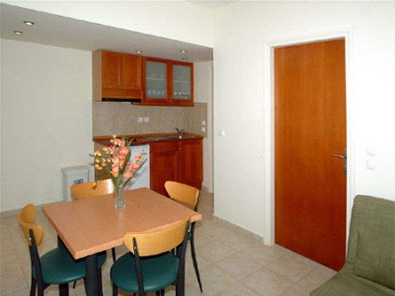 Penelope Apartments Platanias Extérieur photo